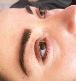 Microblading sopracciglia