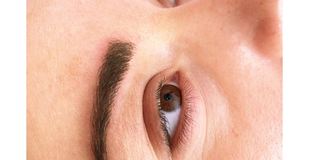 Ritocco microblading sopracciglia